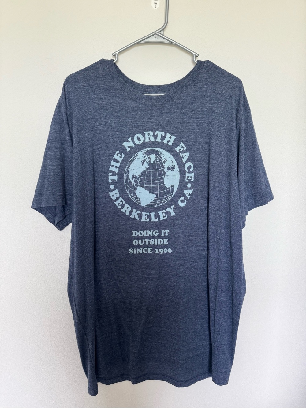 The North Face Men’s Heather Navy Graphic Globe Tee